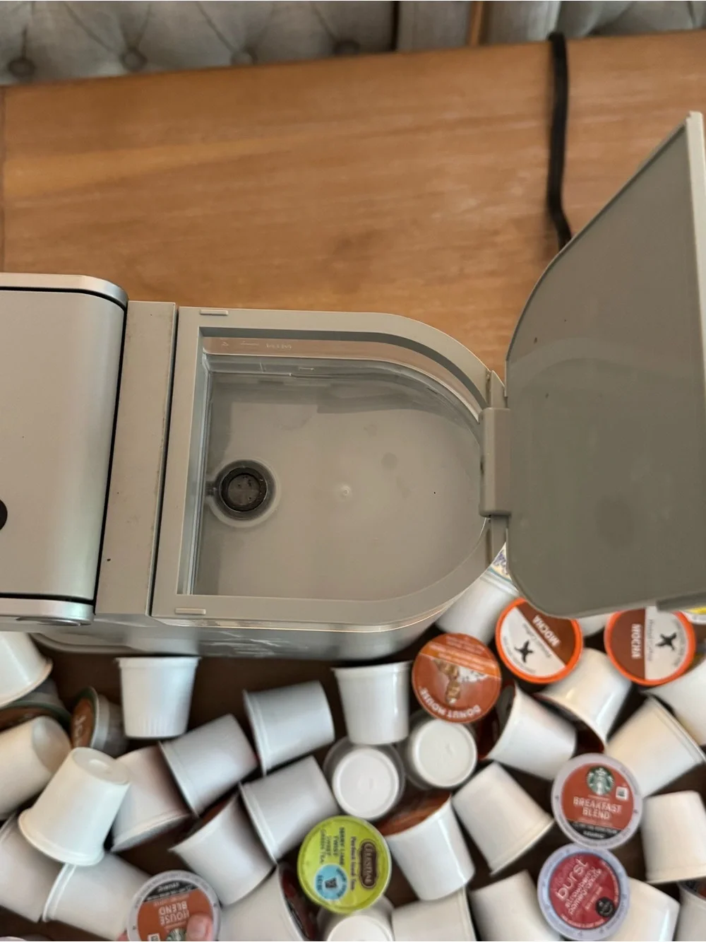 Keurig K-Mini Gray Single Serve Coffee Maker + 125 K-Cup Pods Barely Used